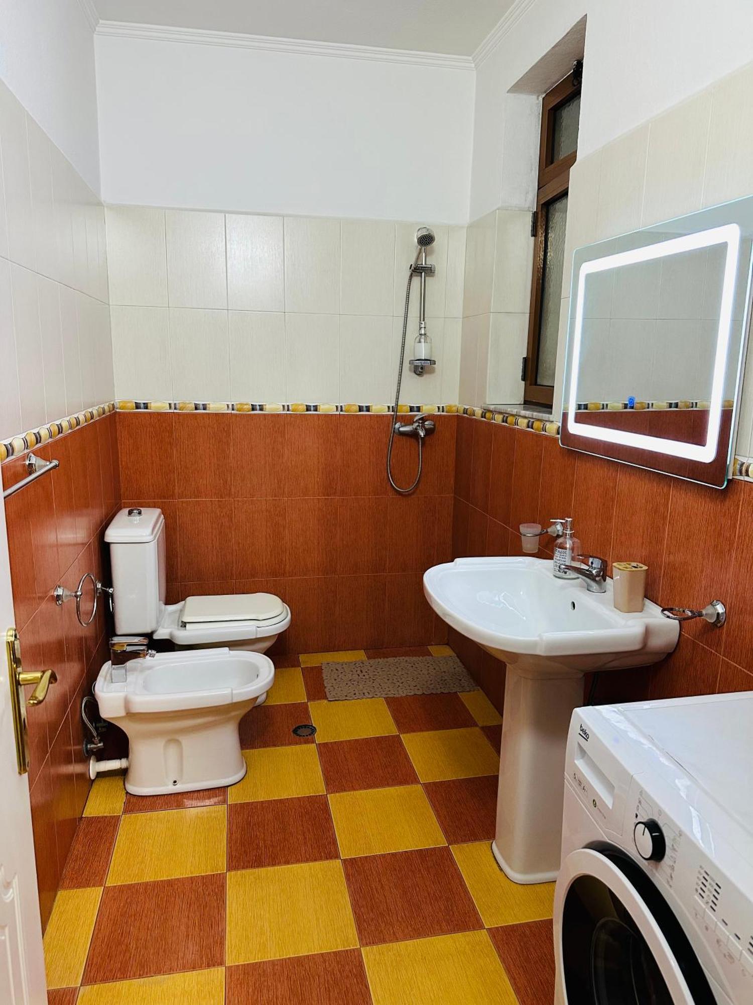 Premium Apartament For Groups&Families Tirana
